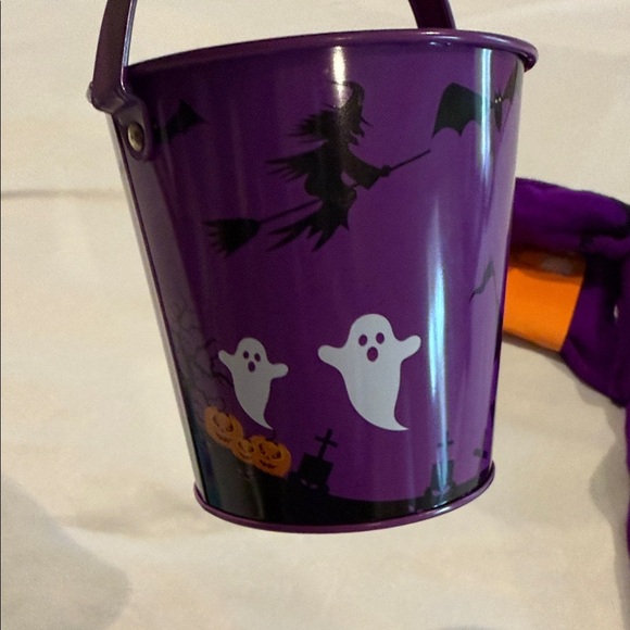 Halloween Lot - Purple Bat Scarf with Lights, Tin Bucket, Socks for Kids - Picture 5 of 13